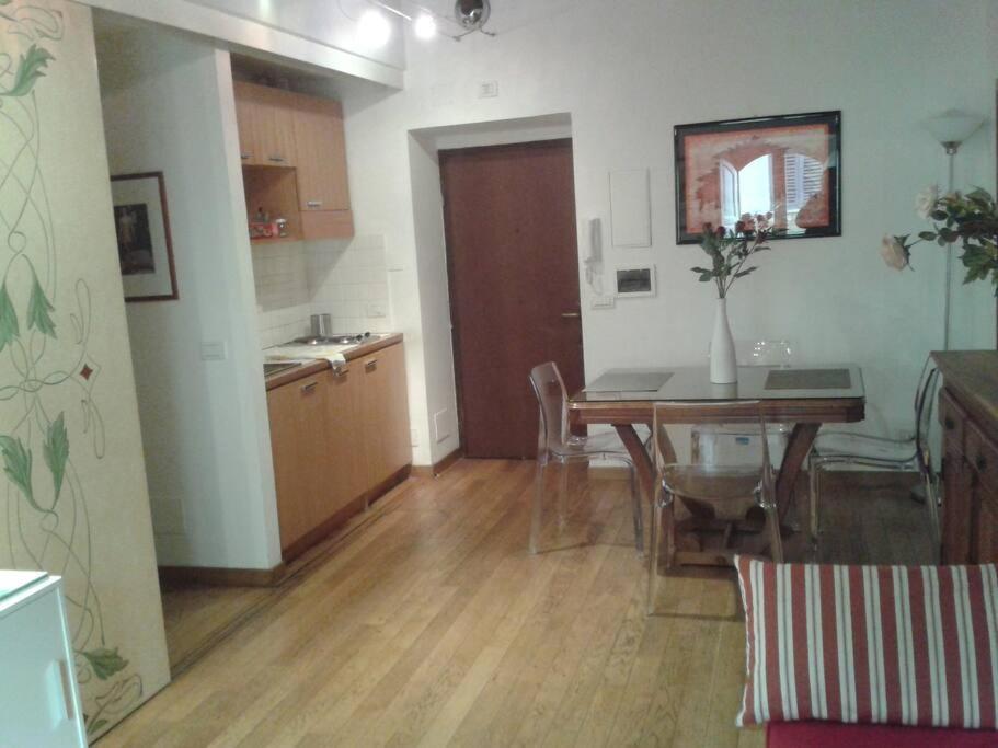 Barberini 360 Apartment โรม ภายนอก รูปภาพ